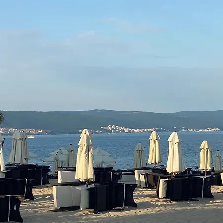 Апартаменти Paradiso 'в' 106 Private Cozy Несебир
