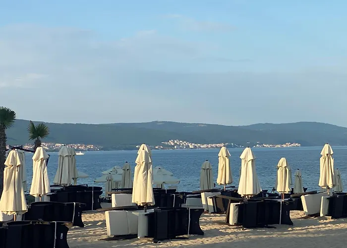 Апартамент Paradiso 'в' 106 Private Cozy Несебър